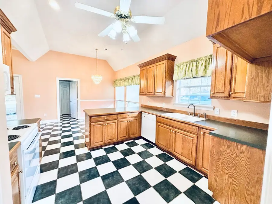 33 Longbow Dr., Picayune, MS 39466 - Image #3