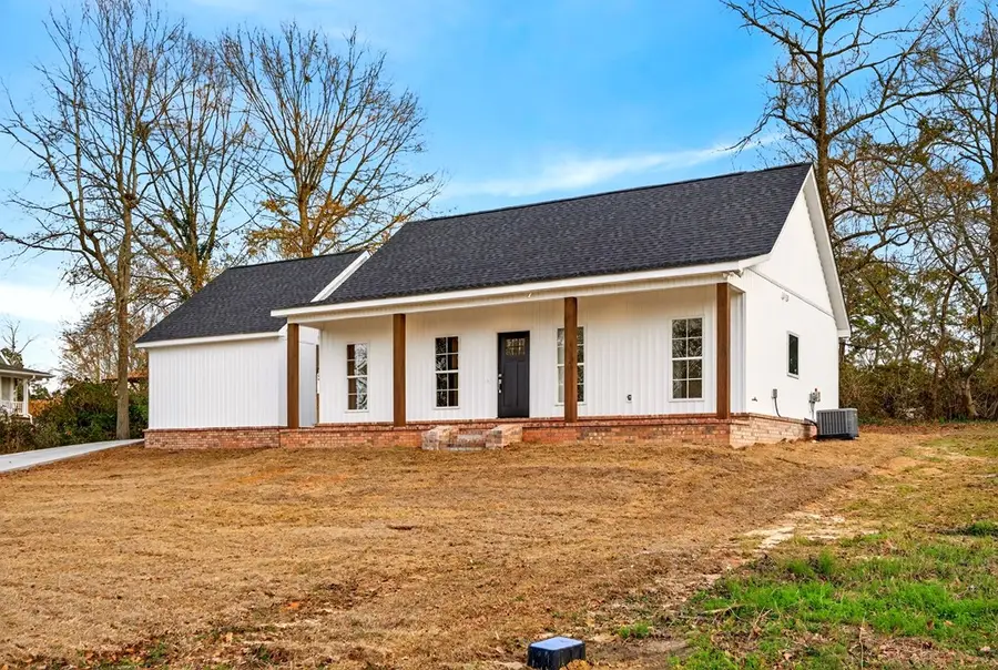 1131 E. Lakeshore Dr., Carriere, MS 39426 - #3