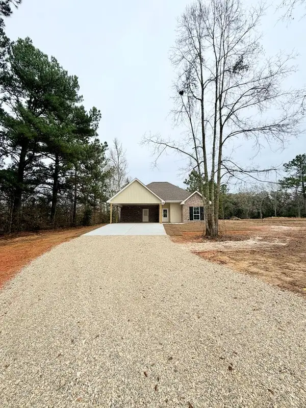 14085 Ben St, Picayune, MS 39466