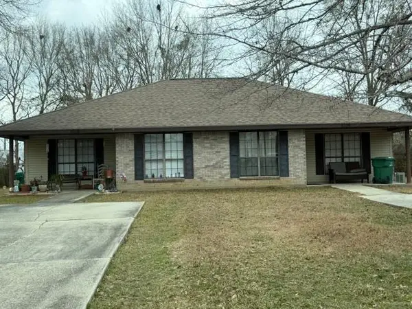 1036/1038 Timberwood, Picayune, MS 39466