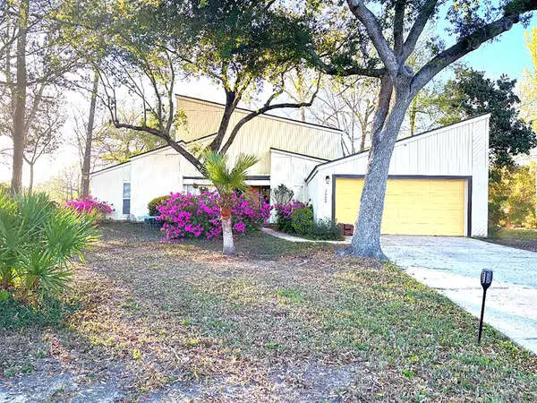 7928 Apaki Place, Diamondhead, MS 39525