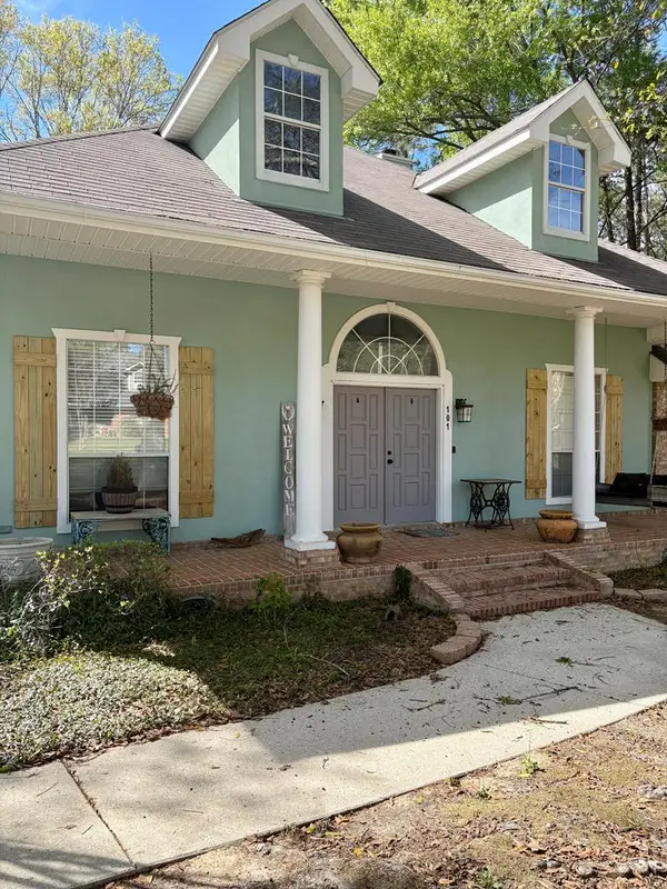 101 Brookhollow Dr., Carriere, MS 39426