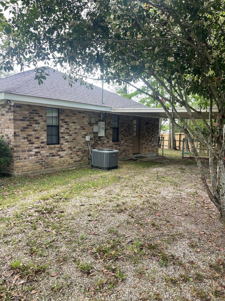 117 Tanglewood Dr, Carriere, MS 39426 - #2