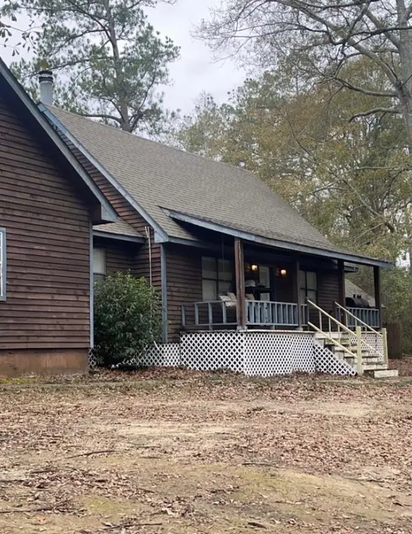 203 Edgewood Dr, Carriere, MS 39426