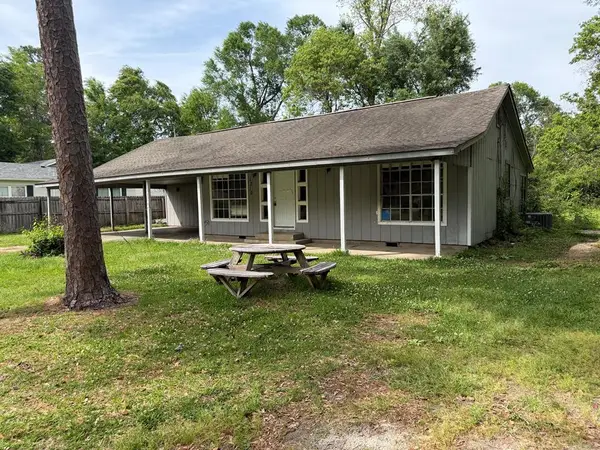 1210 Third Ave, Picayune, MS 39466