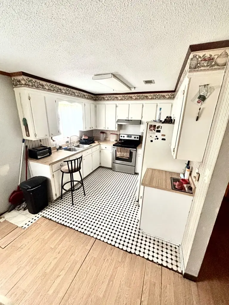 108 Marsha St, Picayune, MS 39466 - #3