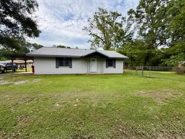 852 Herrin Dr, Picayune, MS 39466