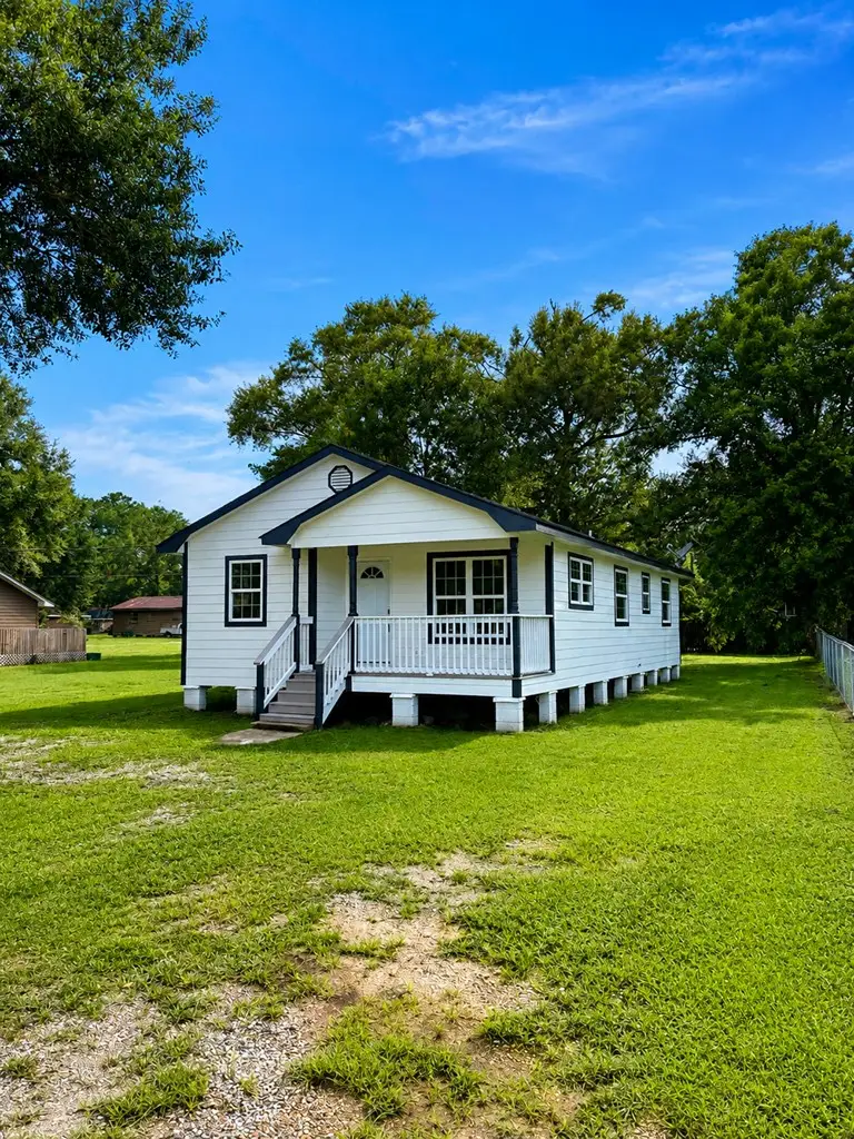 206 S Howard Ave, Picayune, MS 39466 - #2