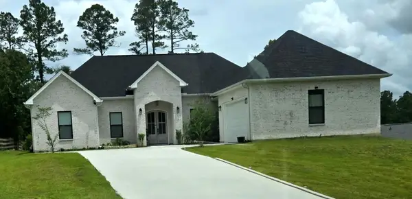 17 Forrest View Drive, Carriere, MS 39426