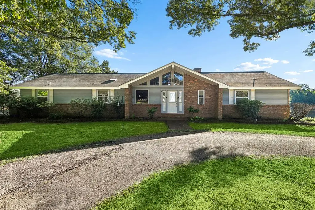 108 Tierra Lago Dr., Carriere, MS 39426 - #1