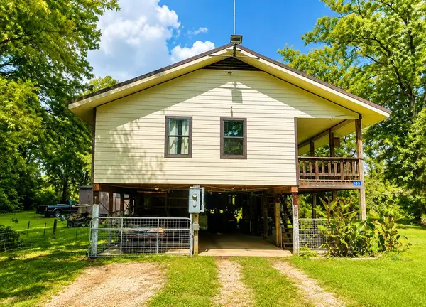 108 Parkside Dr, Picayune, MS 39466