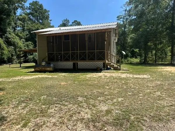 38 Uncle Pete Rd., Carriere, MS 39426