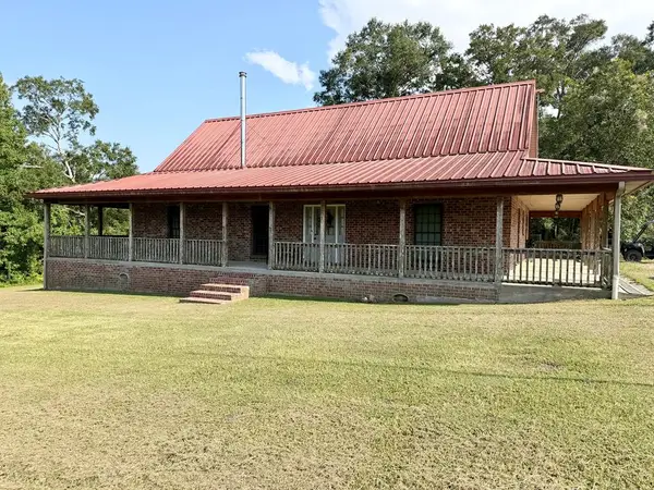 33 Saddle Up Trail, Carriere, MS 39426