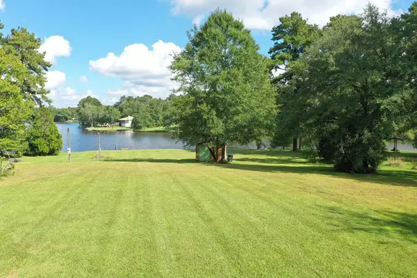 67 Poplar Dr, Perkinston, MS 39573