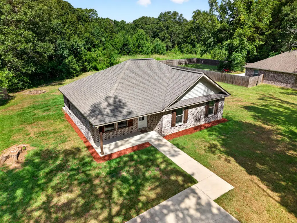 916 Central Ave, Picayune, MS 39466 - #1