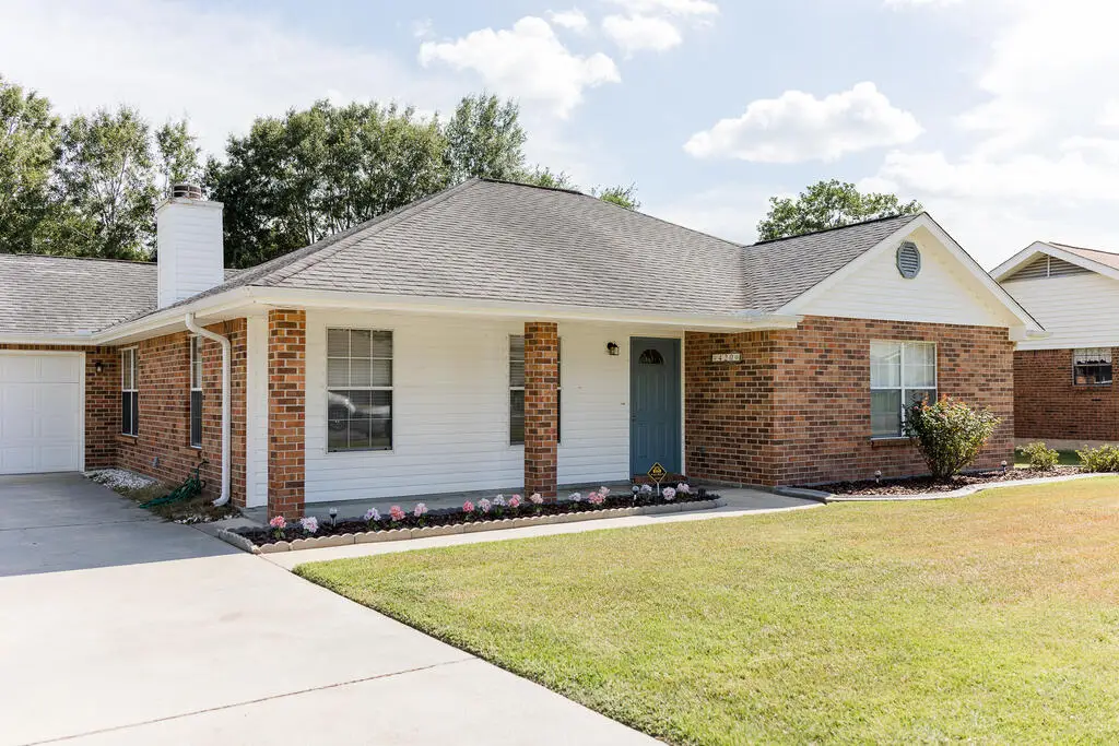 420 Country Club Drive, Picayune, MS 39466 - #1