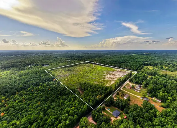 48 Ellis Hart Rd, Poplarville, MS 39470