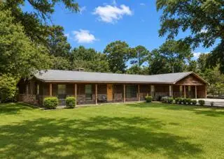 146 Camellia Dr, Lucedale, MS 39452