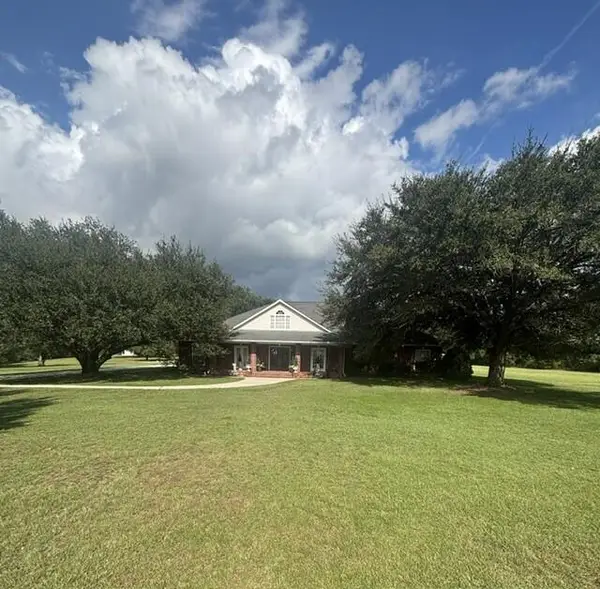 10 Tierra Largo, Picayune, MS 39466