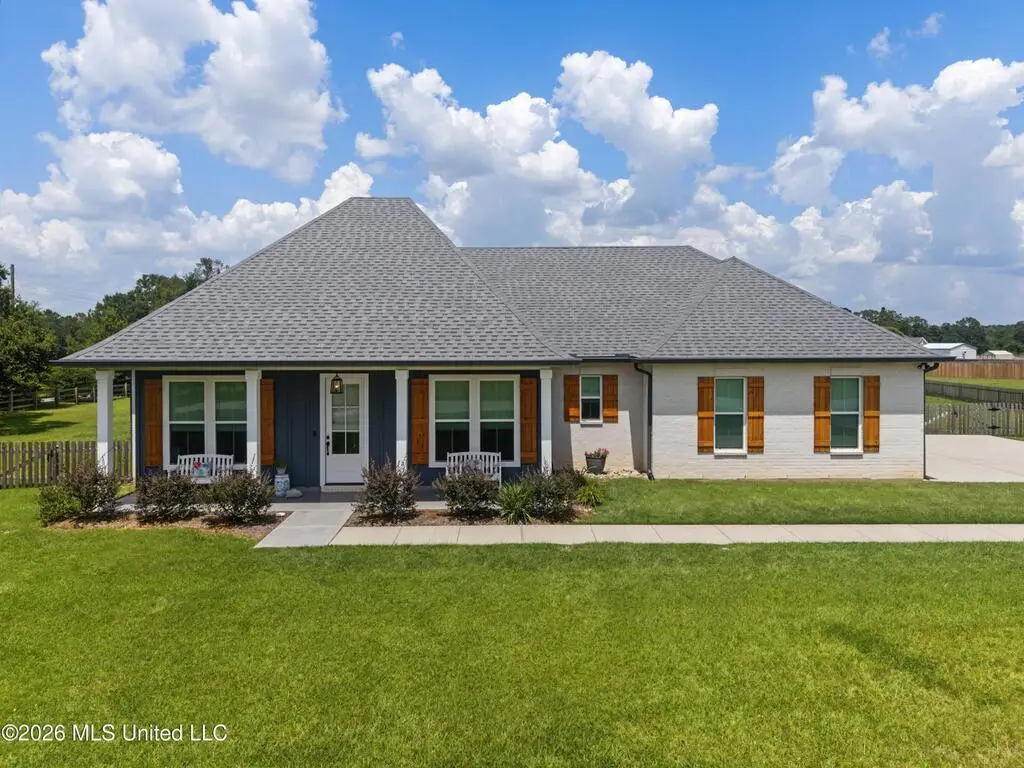 5 S Caeser Oaks Dr, Carriere, MS 39426 - #1