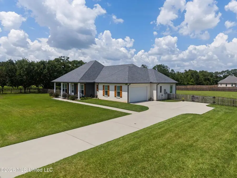 5 S Caeser Oaks Dr, Carriere, MS 39426 - #3