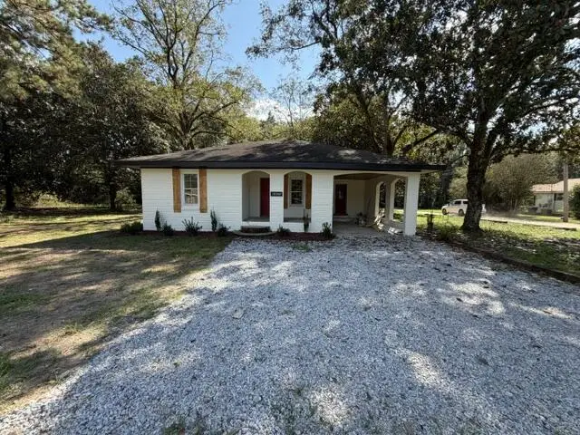 1906 East Canal St, Picayune, MS 39466 - #2