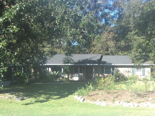 169 Tennyson, Picayune, MS 39466
