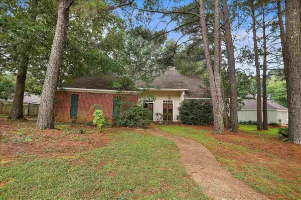 421 Violet Drive, Madison, MS 39110