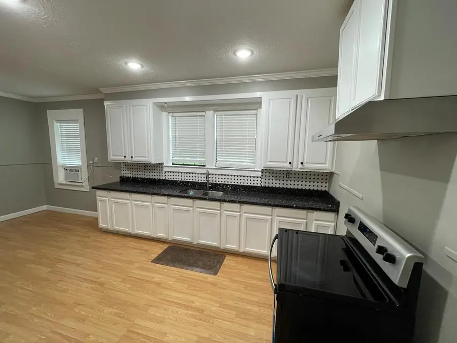 342 W Congress, Brookhaven, MS 39601 - Image #3