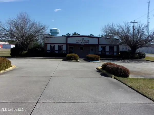 944 Cedar Lake Road, Biloxi, MS 39532