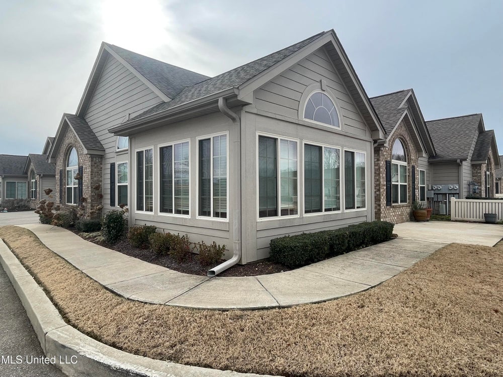 8671 Parkview Oaks Circle, Olive Branch, MS 38654 ERA