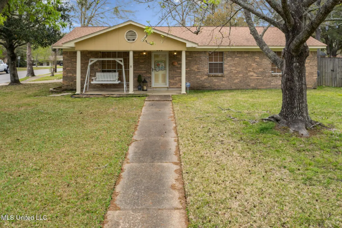 268 Mccool Street, Ocean Springs, MS 39564 - #1