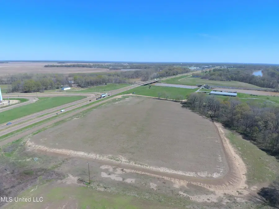 Highway 82/hwy 49 South Corner, Greenwood, MS 38930 - Image #2