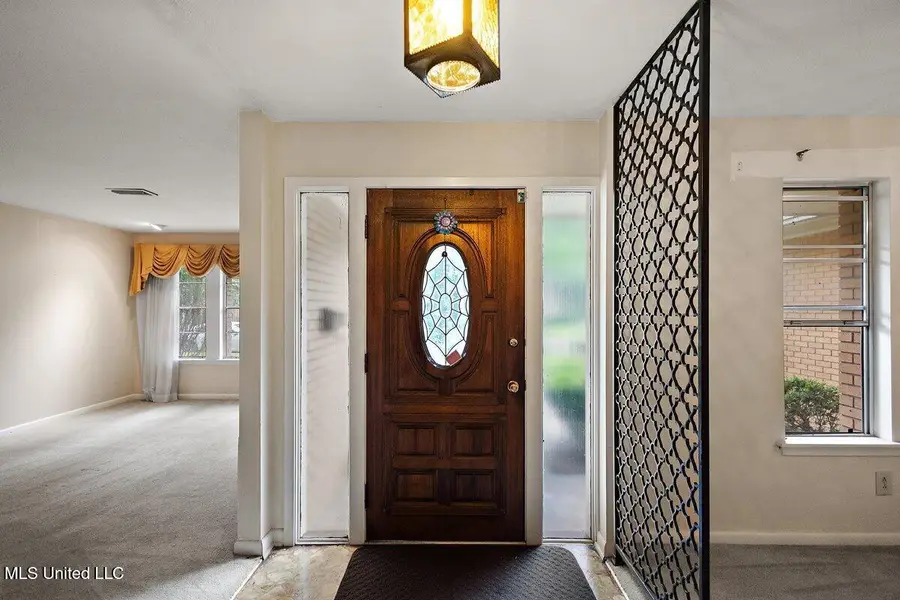 1026 Briarwood Drive, Jackson, MS 39211 - Image #2