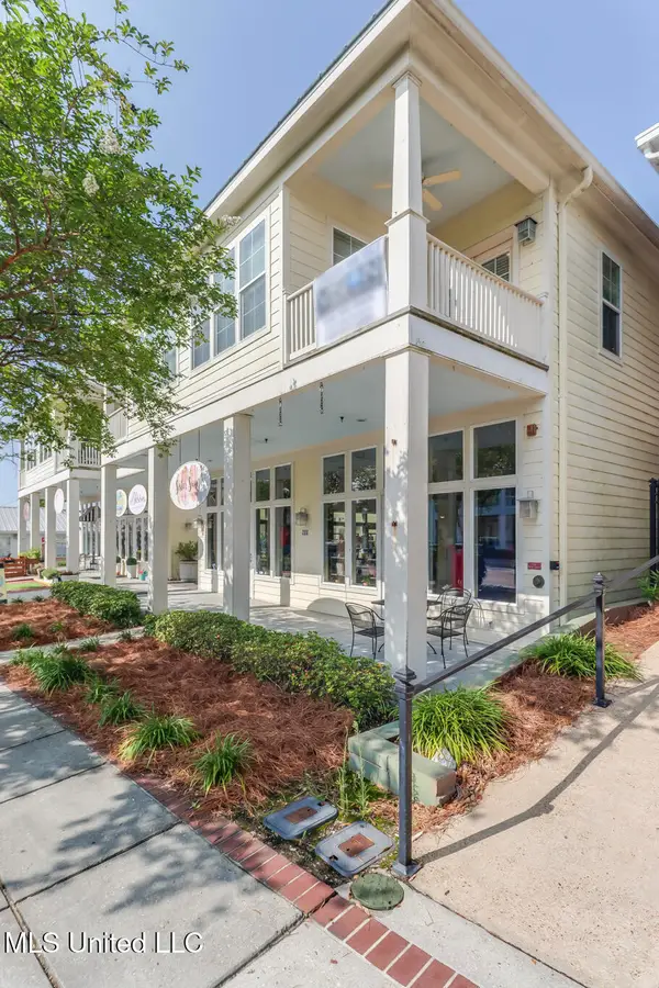 200 Jeff Davis Avenue, Long Beach, MS 39560