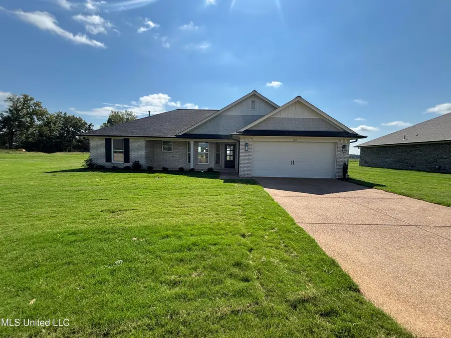 103 Red Bird Cove, Senatobia, MS 38668 - Image #3