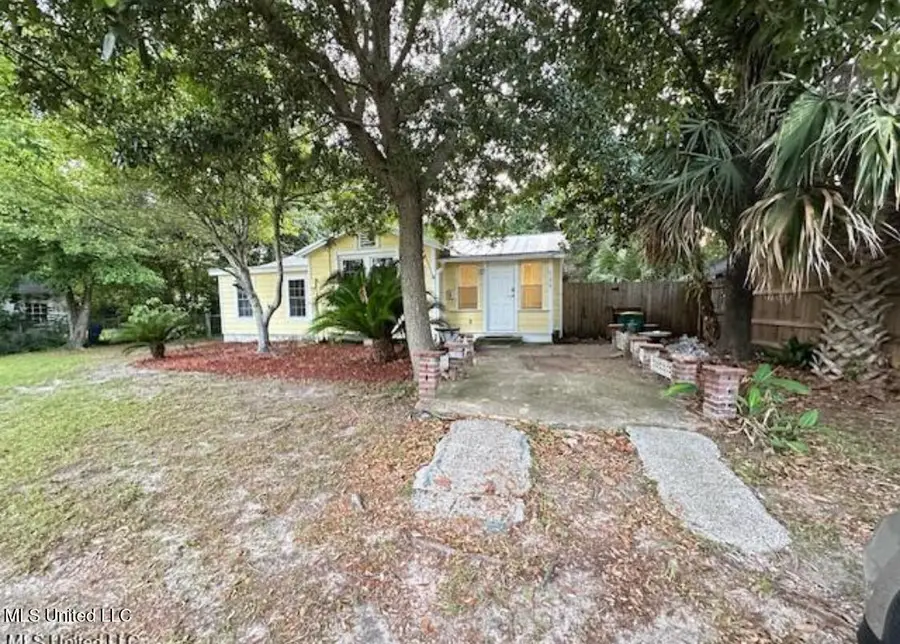 153 Saint Peter Street, Biloxi, MS 39530 - #3