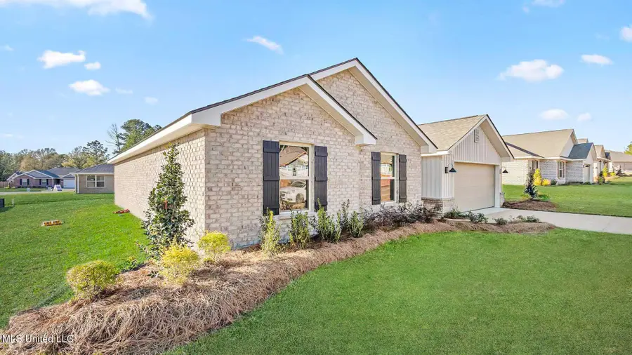 229 Raulston Drive, Byram, MS 39272 - Image #2