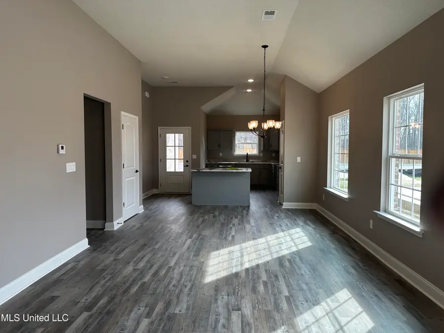 266 Country Garden Drive, Southaven, MS 38671 - #3