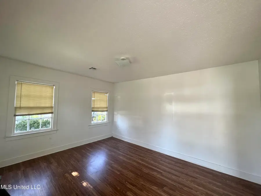 802 Farmer Street, Cleveland, MS 38732 - Image #2