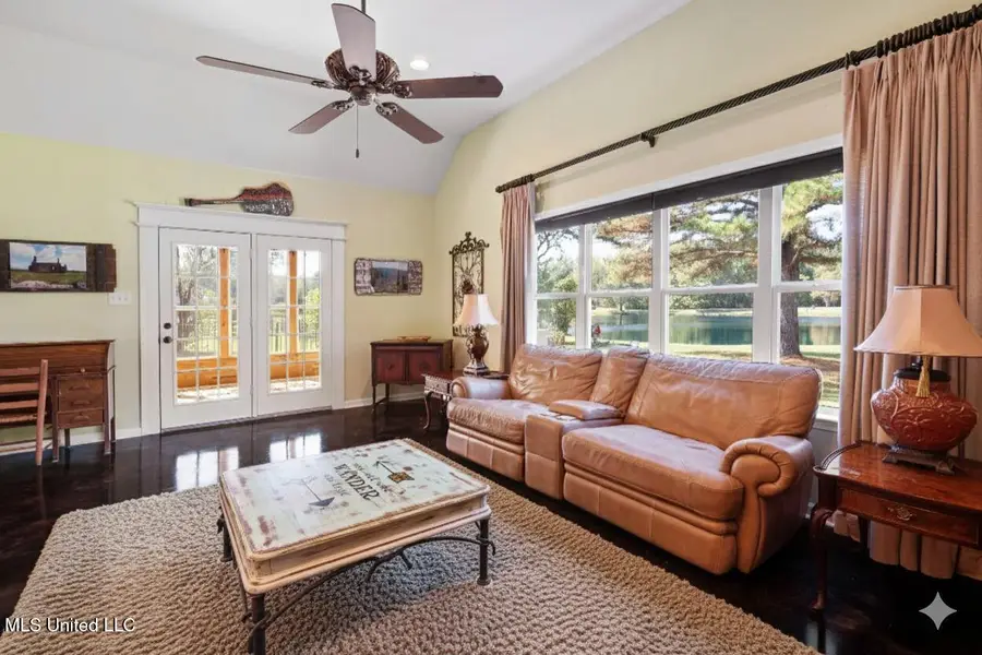 3831 Lake Village Cove, Olive Branch, MS 38654 - Image #3