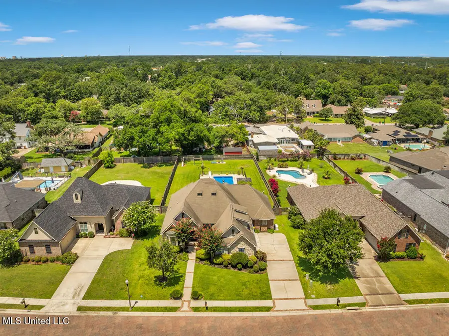 315 Goose Pointe Boulevard, Biloxi, MS 39531 - Image #3