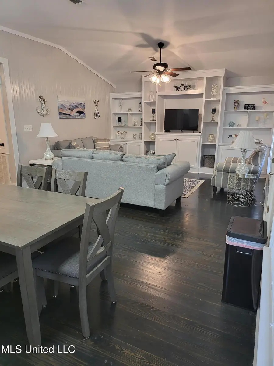 11094 Luzon Street, Bay Saint Louis, MS 39520 - Image #3