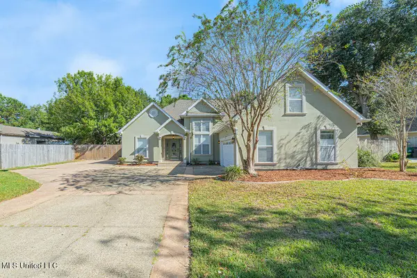 108 Oaks Boulevard, Bay Saint Louis, MS 39520