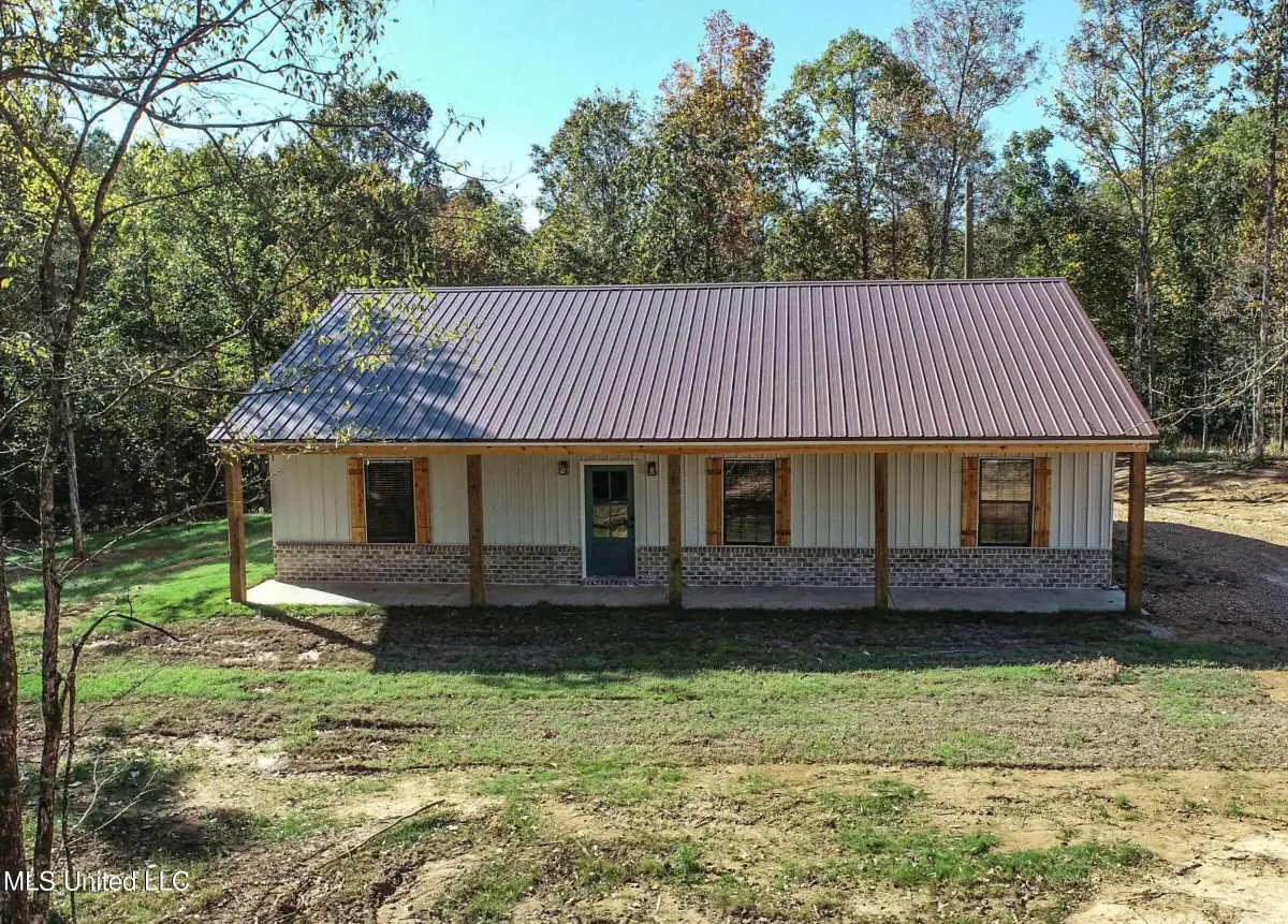533 Hudson Road, Sardis, MS 38666 - Image #1