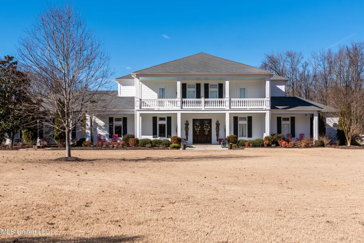 4161 Misty Oaks Lane, Nesbit, MS 38651 - Image #1