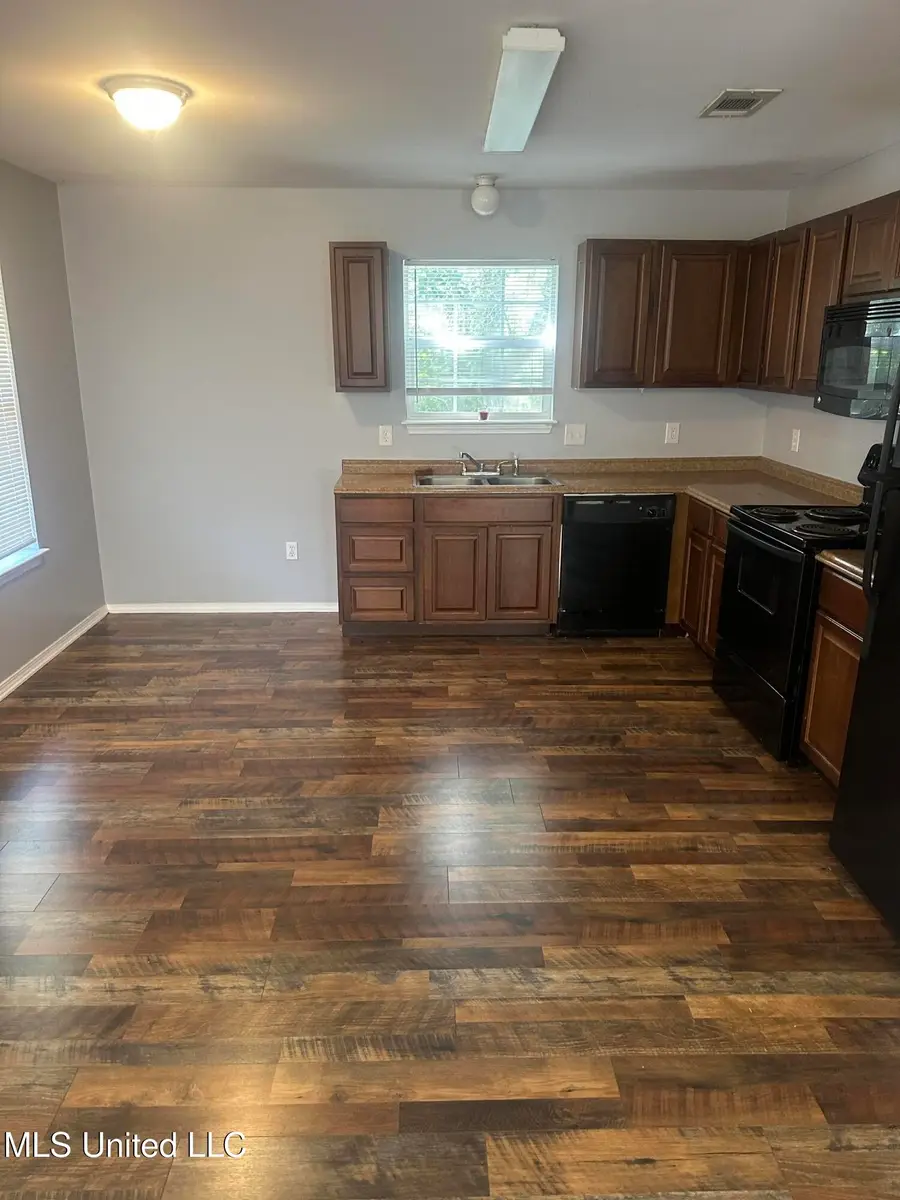 6018 Cedar Drive, Bay Saint Louis, MS 39520 - Image #3