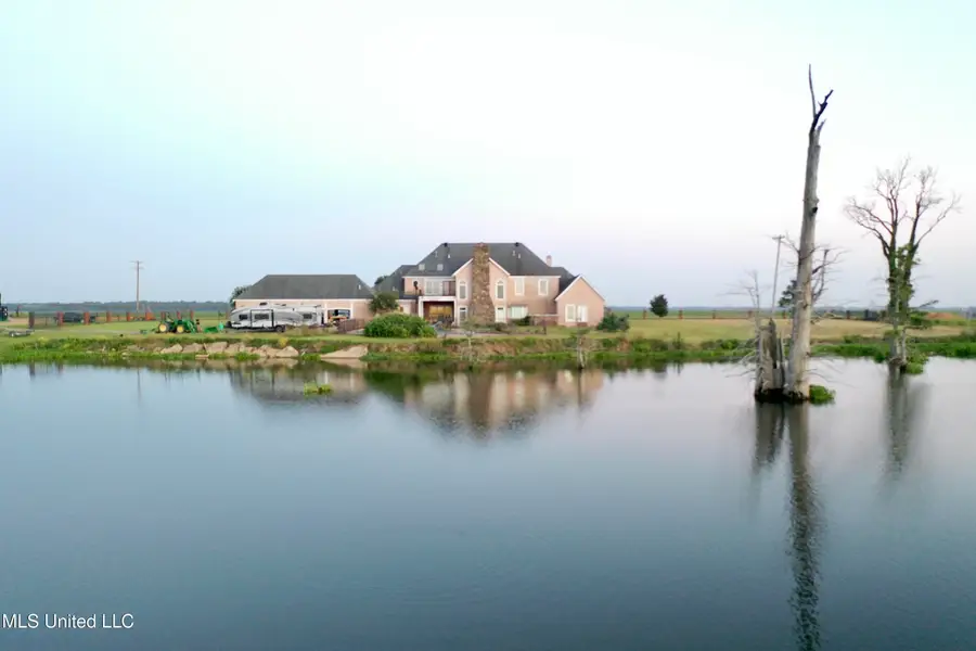 2422 Outside Horseshoe Road, Tchula, MS 39169 - Image #2