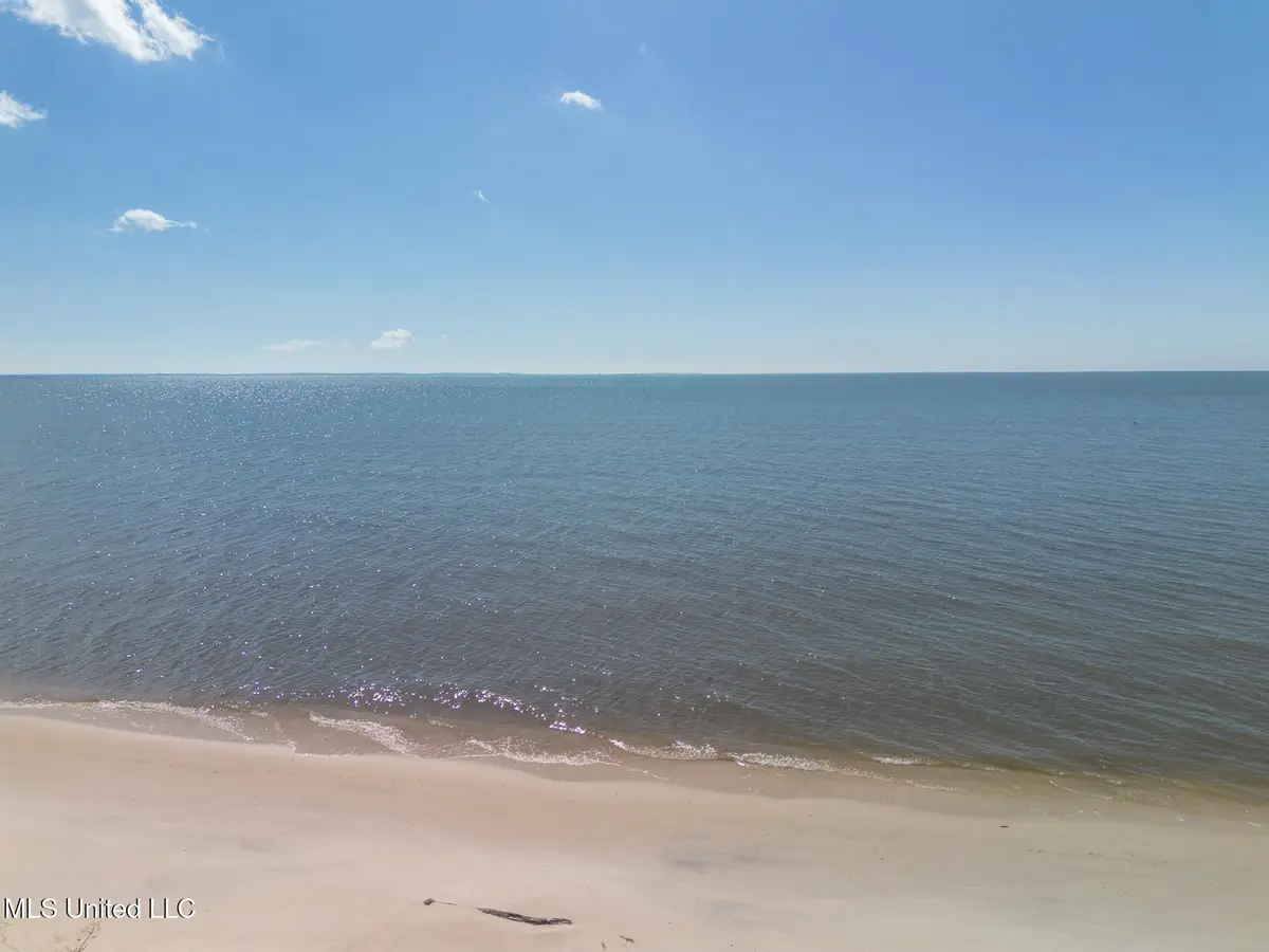 7205 Belle Fontaine Drive, Ocean Springs, MS 39564 - Image #1