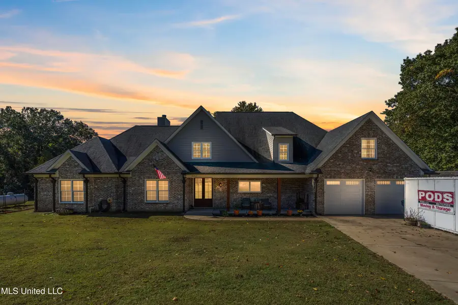 4065 Misty Oaks Cove, Nesbit, MS 38651 - Image #2